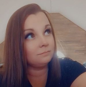 Meet your Posher, Michele